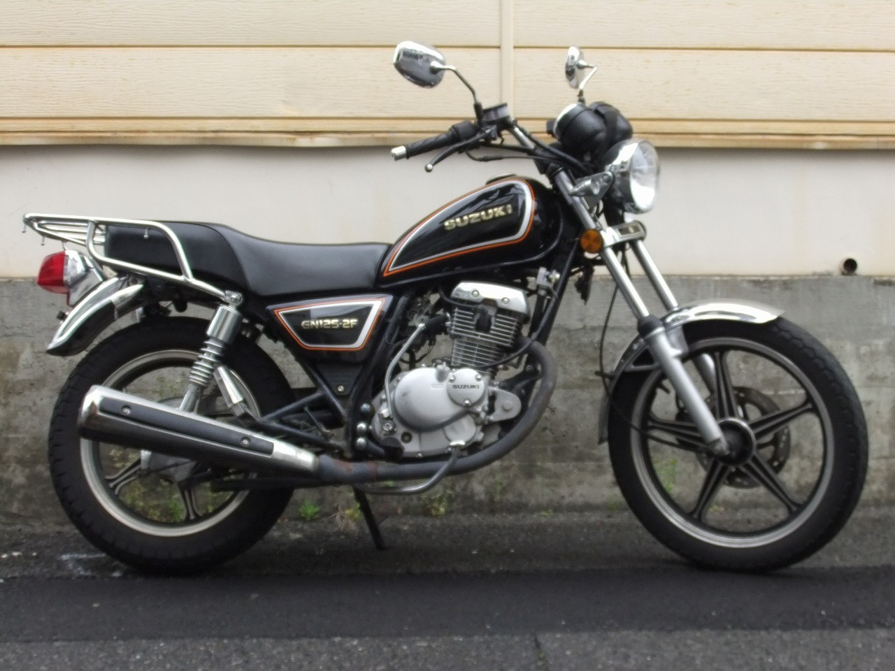 京都の中古バイク・中古スクーター：GN125-2F