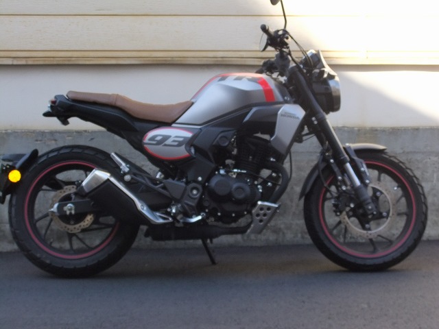 京都の中古バイク・中古スクーター：CBF190TR　SE